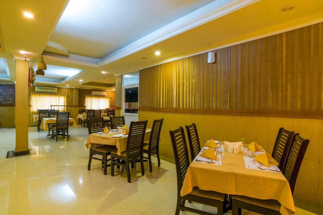 Hotel Sree Gokulam Residency Thrissur Exterior foto