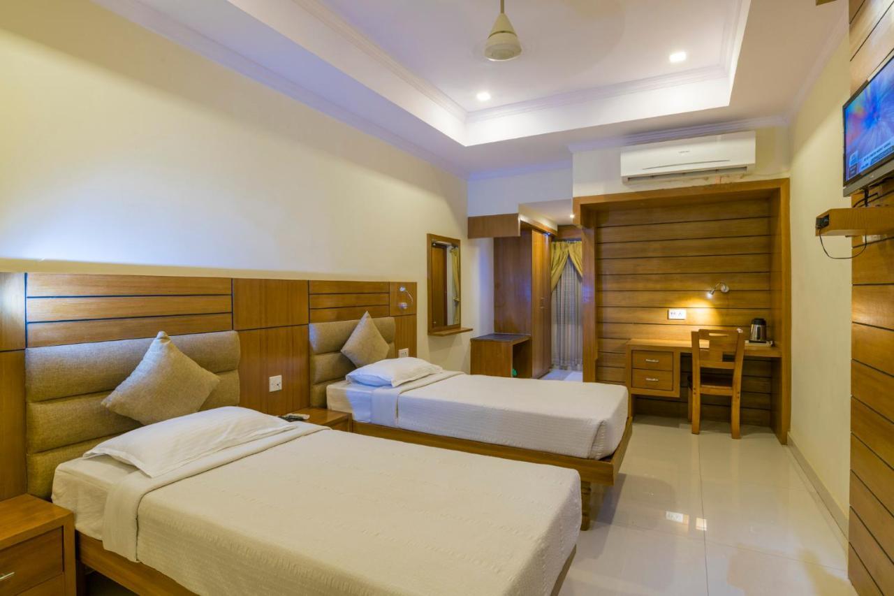 Hotel Sree Gokulam Residency Thrissur Exterior foto