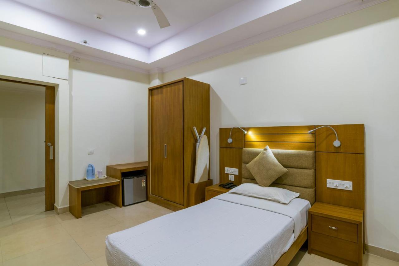 Hotel Sree Gokulam Residency Thrissur Exterior foto